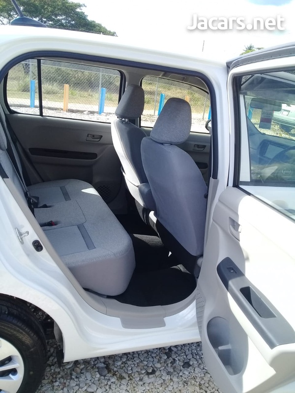 Toyota Passo 1,5L 2017-7