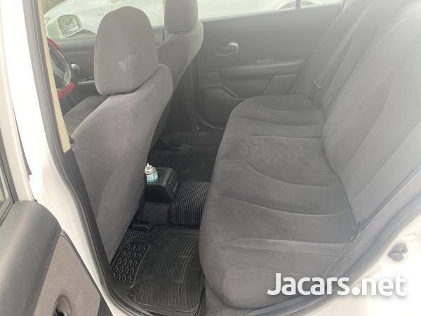 Nissan Tiida 1,5L 2011-6