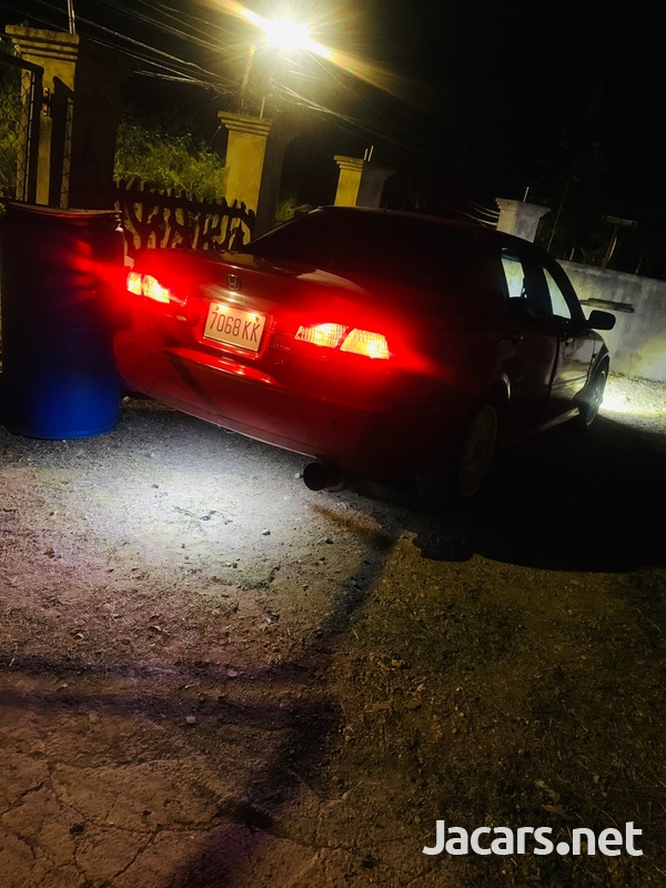 Honda Accord 2,0L 2002-5