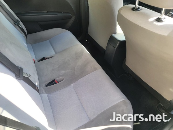 Toyota Axio 1,5L 2016-5