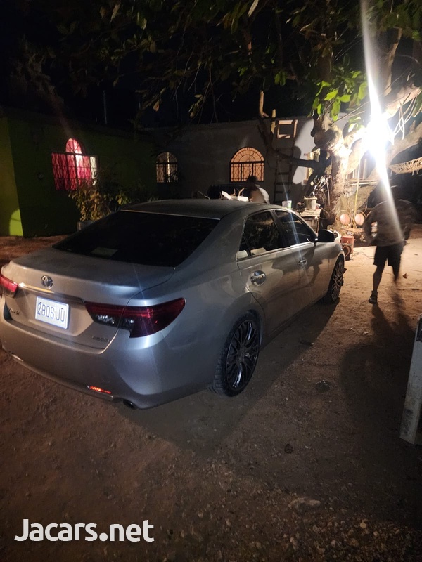 Toyota Mark X 2,5L 2014-4