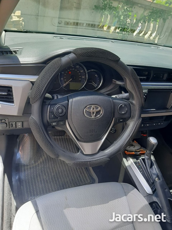 Toyota Corolla 1,8L 2016-9