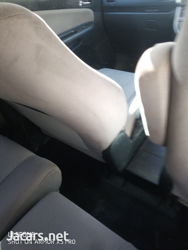 Toyota Wish 1,8L 2008-4