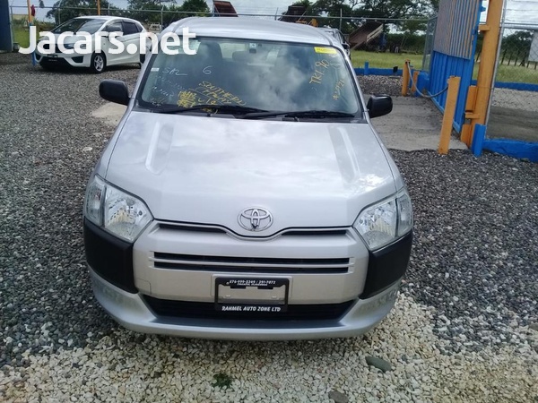 Toyota Probox 1,5L 2016-1