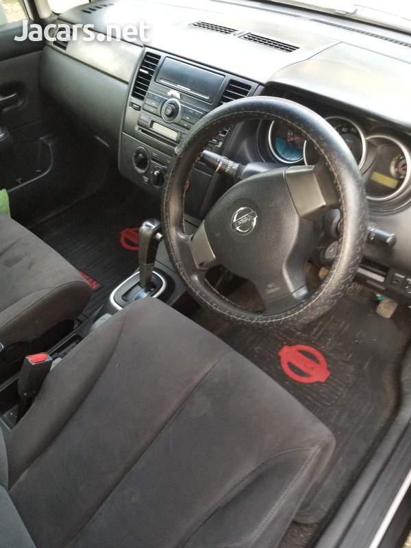 Nissan Tiida 1,5L 2006-1