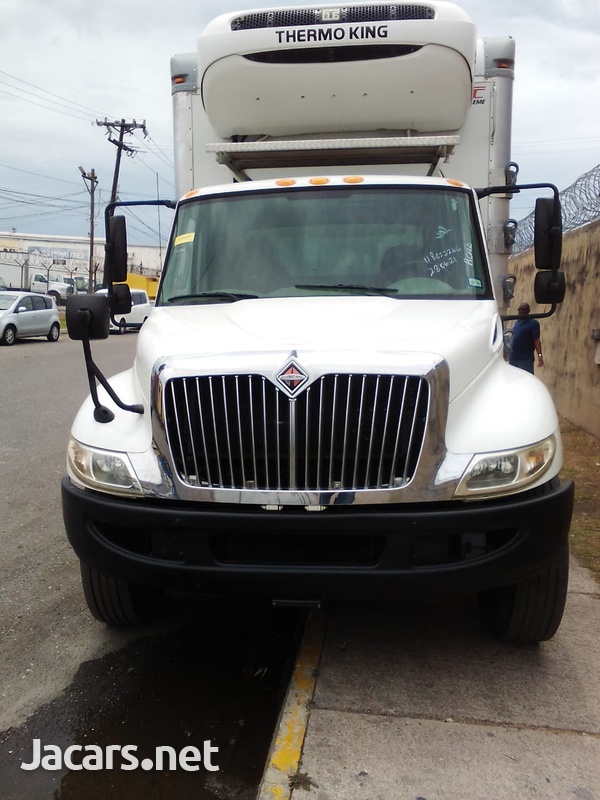 2013 International freezer Truck-1