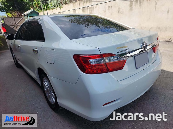 Toyota Camry 2,0L 2014-4