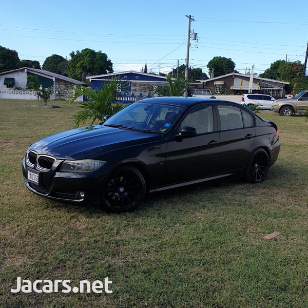 BMW 3-Series 2,0L 2011-1