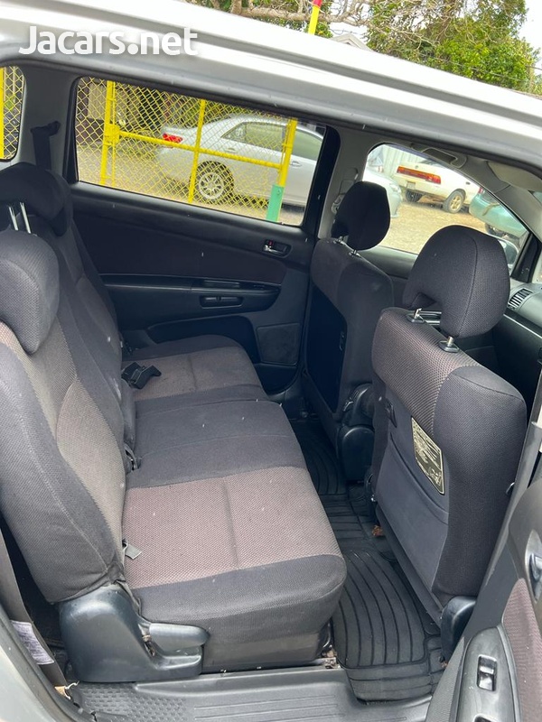 Toyota Wish 1,8L 2006-6