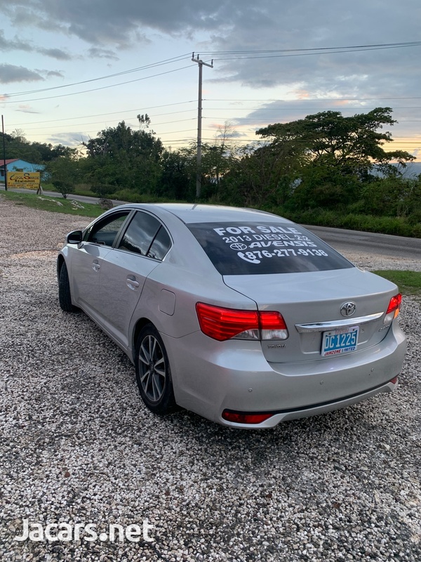 Toyota Avensis 2,2L 2013-9