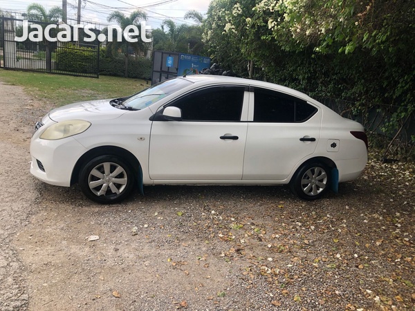 Nissan Latio 1,2L 2013-1