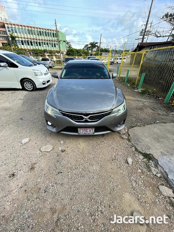 Toyota Mark X 2,5L 2013-6