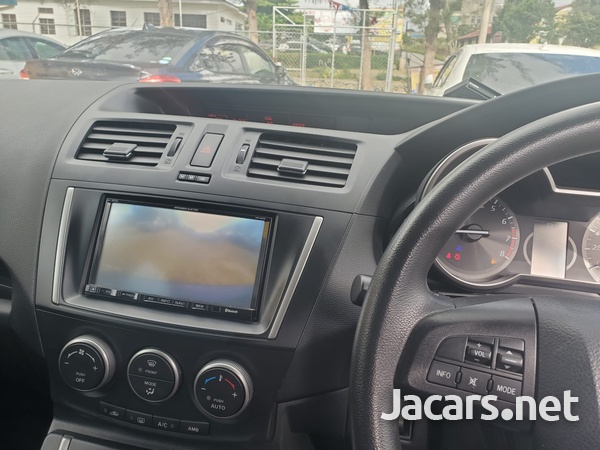 Mazda Premacy 2,0L 2015-8