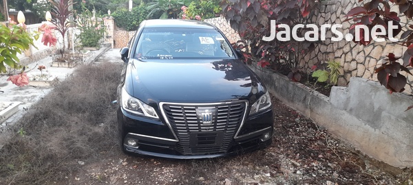 Toyota Crown 2,5L 2013