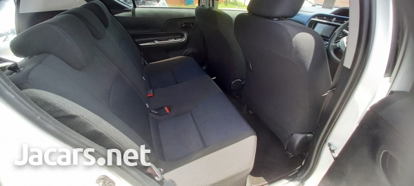Toyota Aqua 1,5L 2017-5