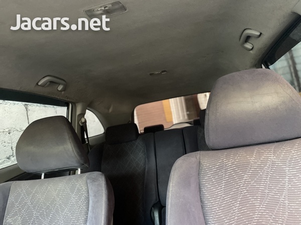 Honda Stream 1,8L 2011-3