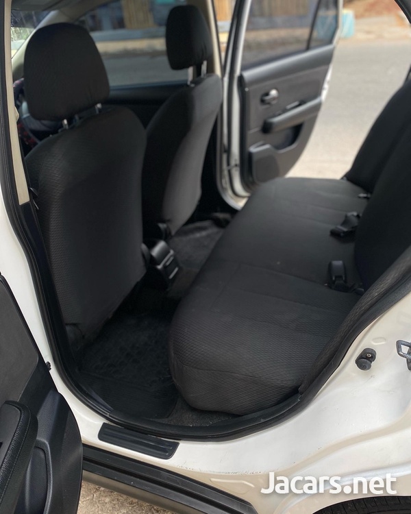 Nissan Tiida 1,4L 2011-6