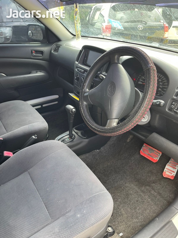 Toyota Probox 1,5L 2014-3