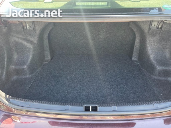 Toyota Axio 1,5L 2014-8
