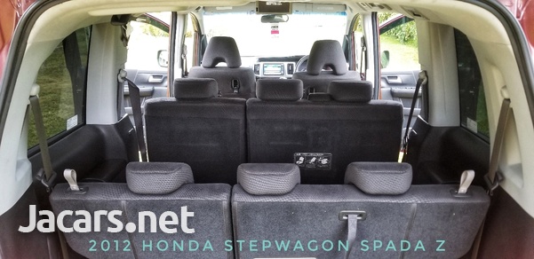 Honda Stepwgn Spada 2,0L 2012-11