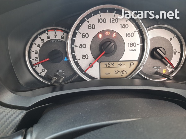 Toyota Fielder 1,5L 2013-10