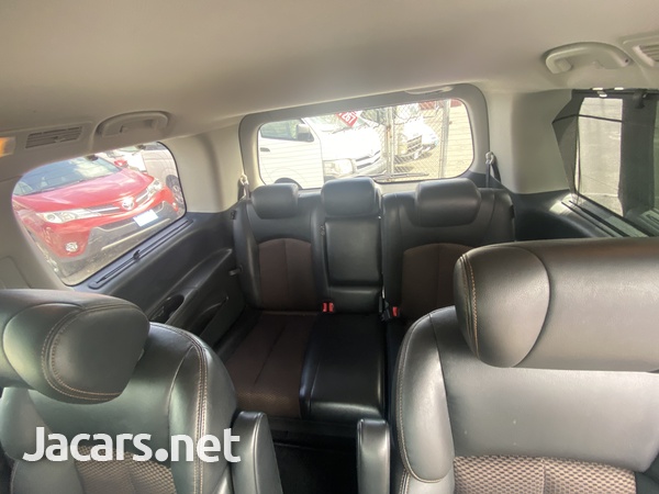 Nissan Elgrand 2,5L 2013-5