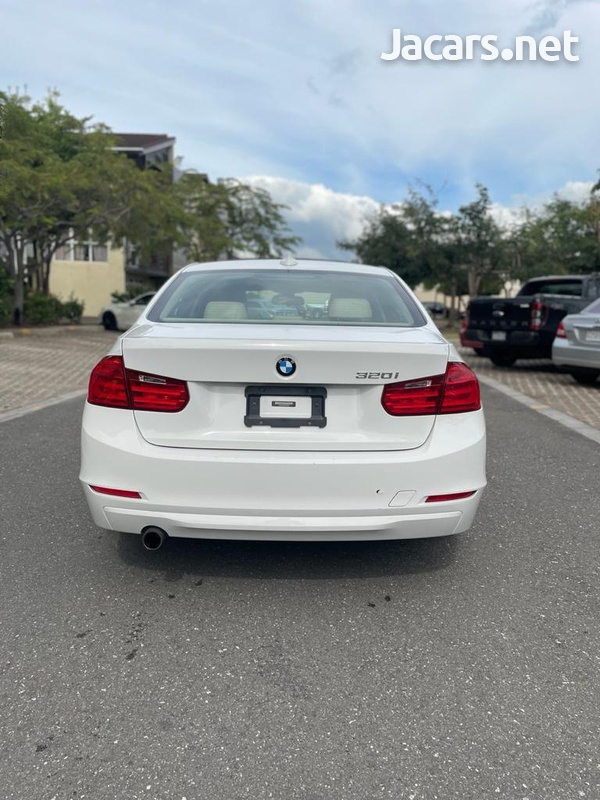 BMW 3-Series 2,5L 2015-8