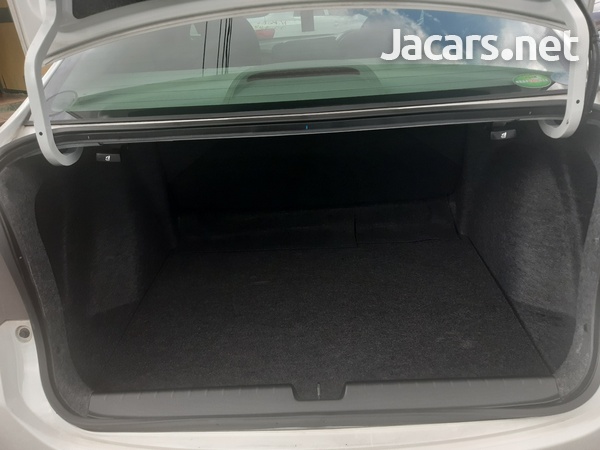 Honda Grace 1,5L 2016-8