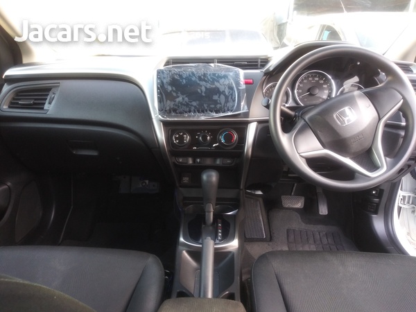 Honda Grace 1,5L 2017-8