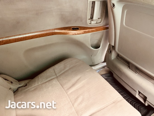 Toyota Isis 1,8L 2010-11