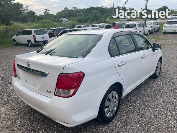 Toyota Axio 1,5L 2013-1