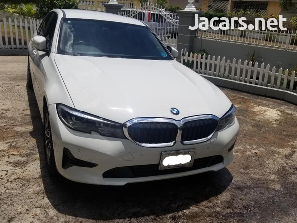 BMW 3-Series 2,0L 2021-8
