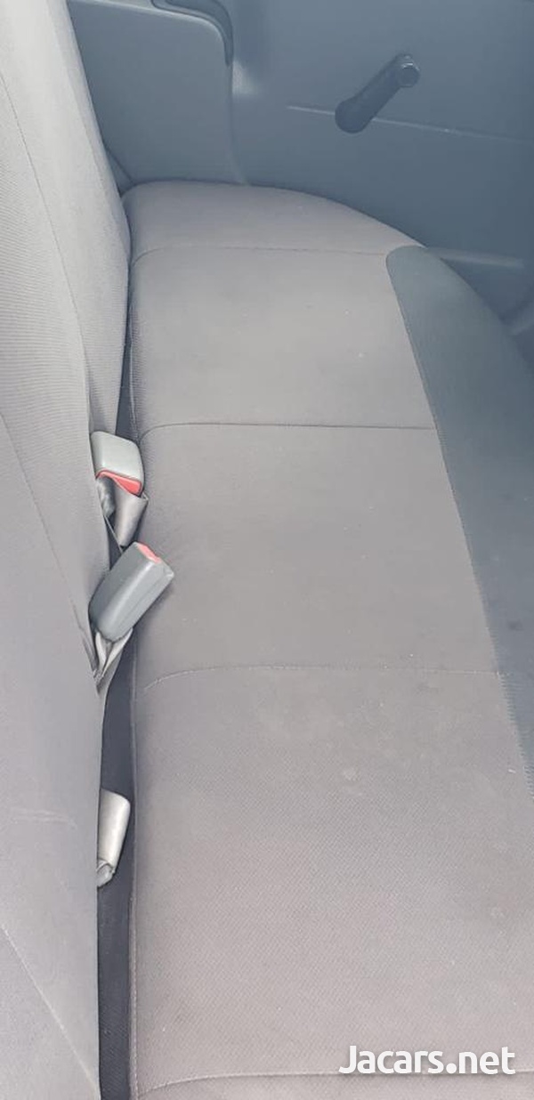 Nissan AD Wagon 1,4L 2013-4