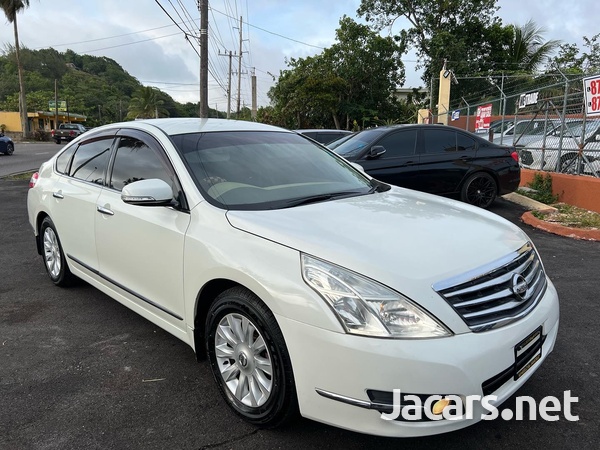 Nissan Teana 2,5L 2011-4