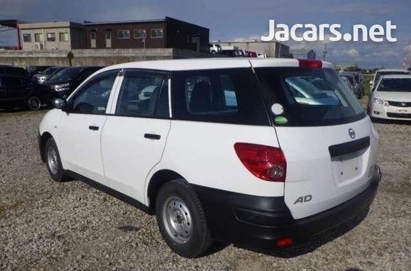 Nissan AD Wagon 1,5L 2016-3