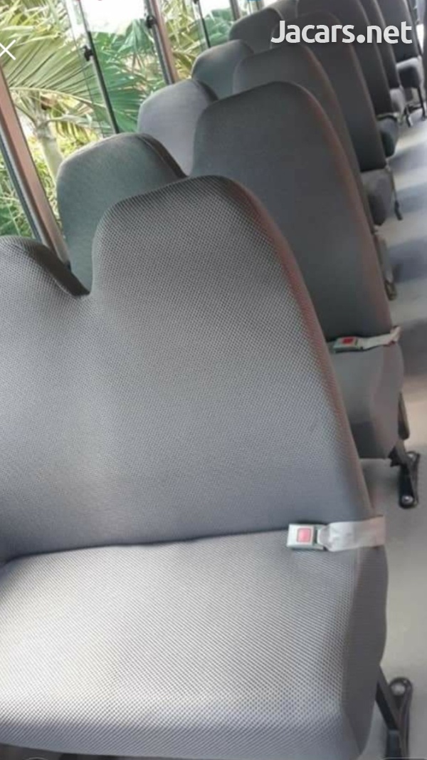 WE BUILD AND INSTAL BUS SEATS FOR TOYOTA HIACE,CARAVAN,COASTER 8762921460-9