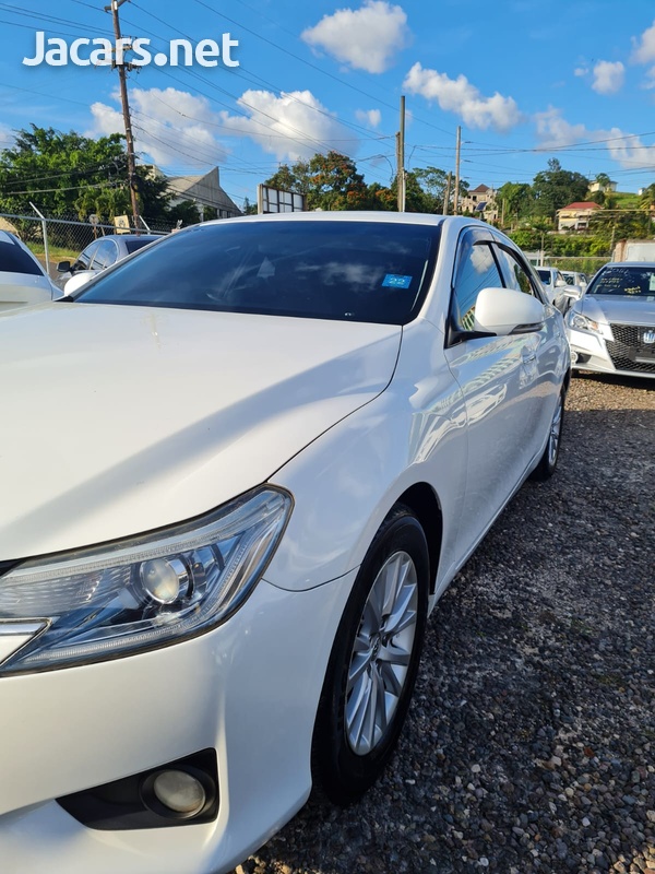 Toyota Mark X 2,5L 2013-5