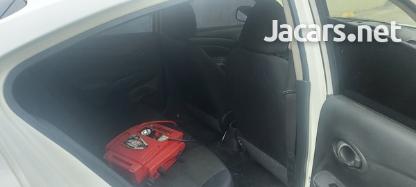 Nissan Latio 1,3L 2013-6