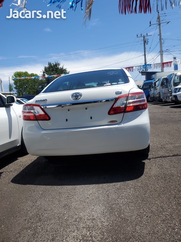 Toyota Premio 2,0L 2014-5