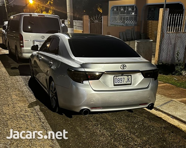 Toyota Mark X 2,5L 2014-8