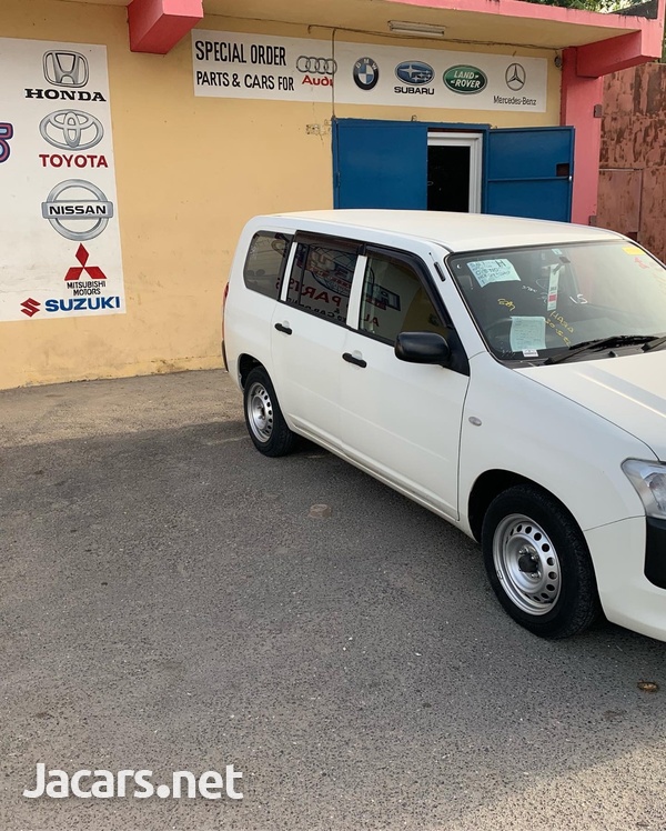 Toyota Probox 1,3L 2017-3