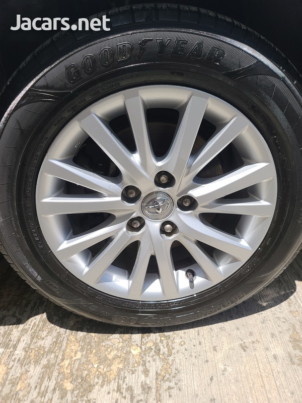 Toyota Mark X 2,5L 2016-15