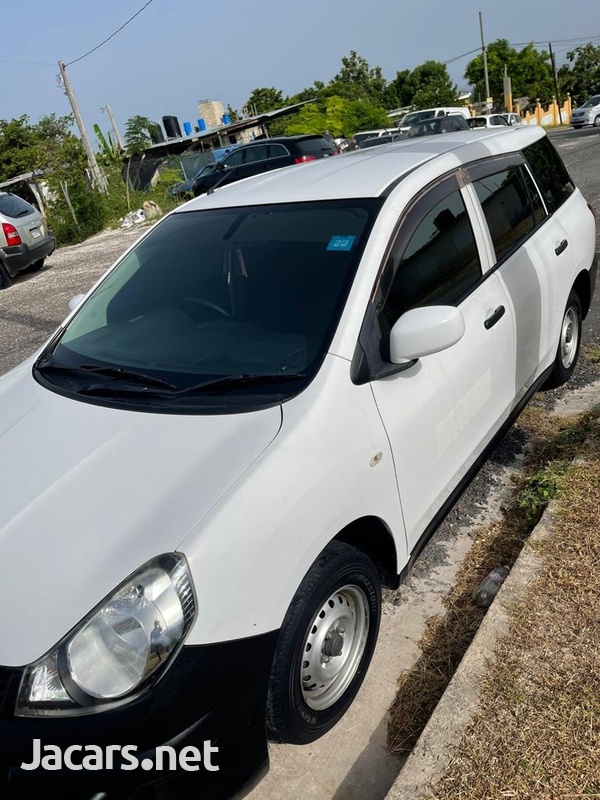 Nissan AD Wagon 1,6L 2016-2