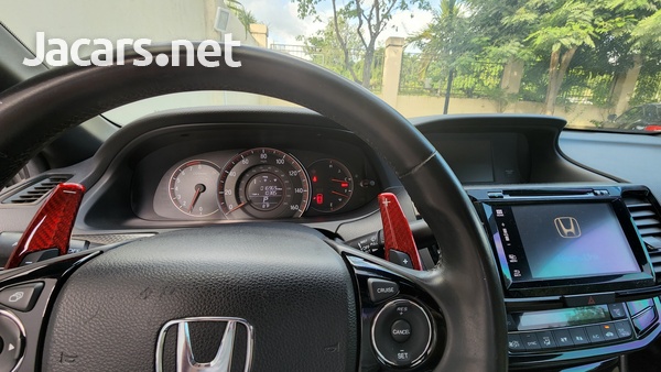 Honda Accord 3,5L 2016-1