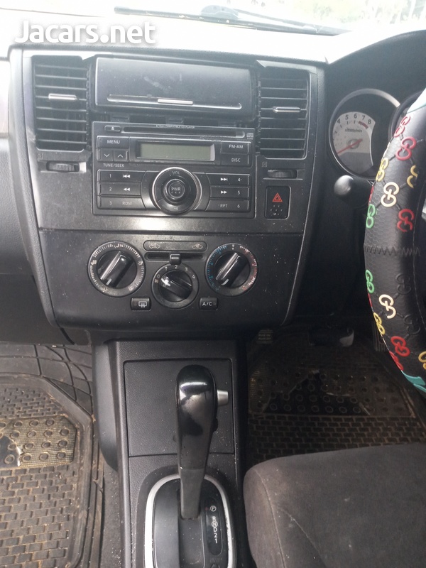 Nissan Tiida 1,3L 2008-5