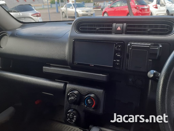 Toyota Probox 1,5L 2016-11