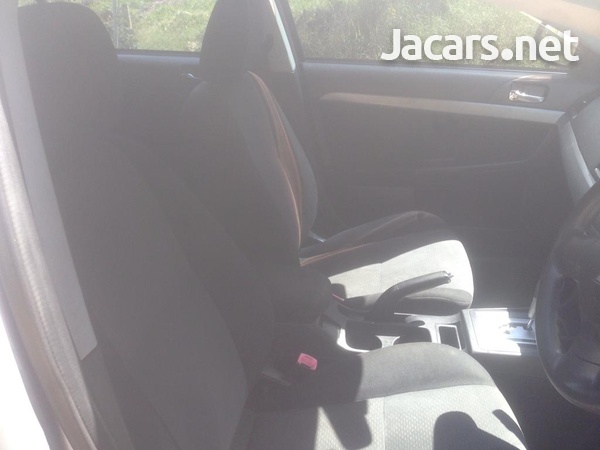 Mitsubishi Lancer 1,5L 2010-10