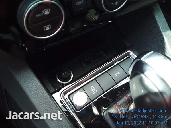 Volkswagen Jetta 2,0L 2017-5