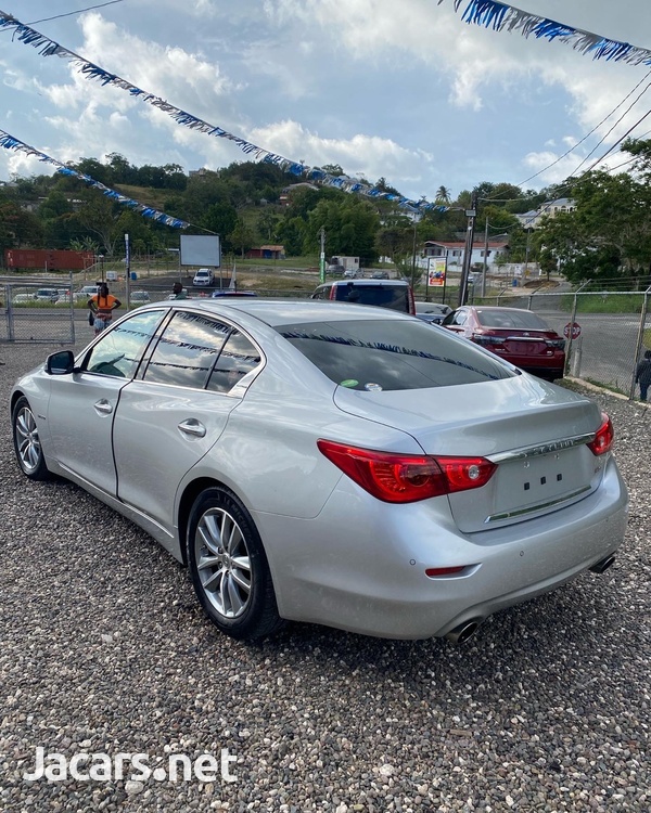 Nissan Skyline 3,5L 2015-5