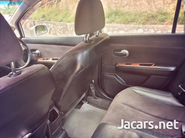 Nissan Tiida 1,5L 2011-5